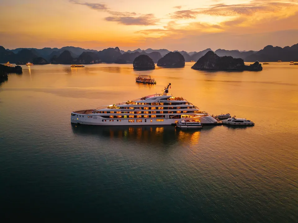 Grand Pioneers Cruise on the water