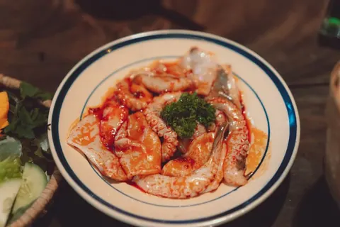 A plate of steamed shrimp served for lunch